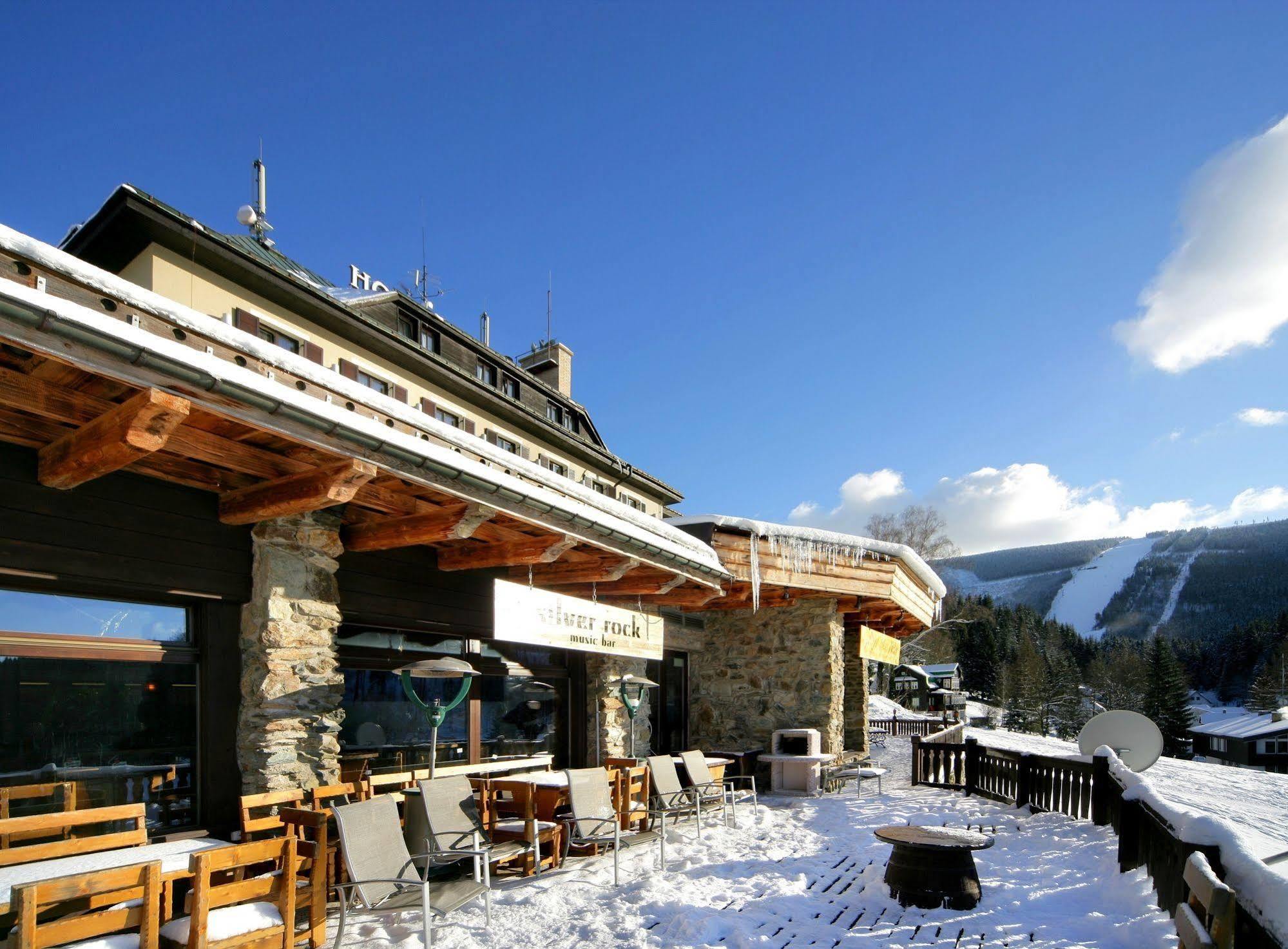 Hotel Praha Spindleruv Mlyn Exterior photo